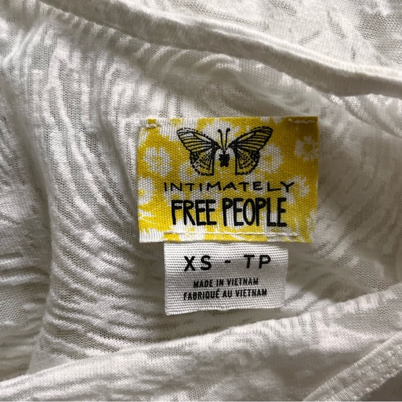 BNWOT FREE PEOPLE WHITE LONG TANK TOP - Picture 4 of 6